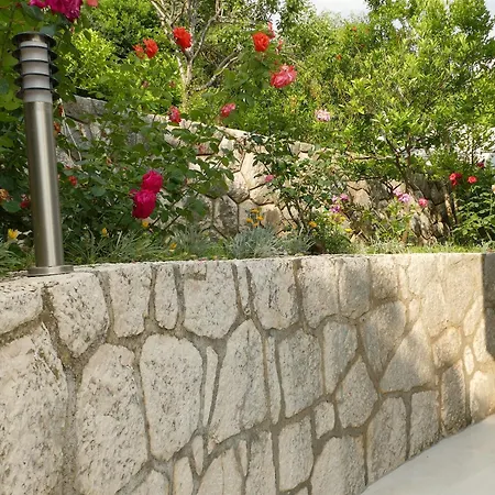 Garni Toni 3*