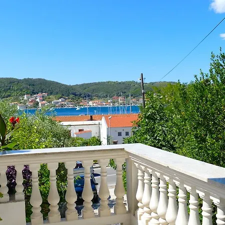 Garni Toni Supetarska Draga