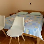 Bed & Breakfast Garni Toni