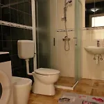 Bed & Breakfast Garni Toni