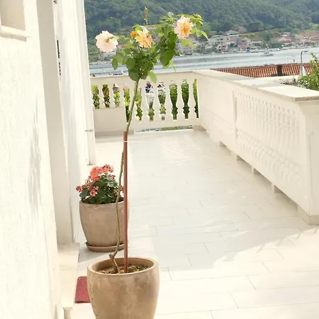 Garni Toni 3* Supetarska Draga