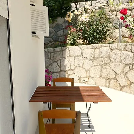 Couette-café Garni Toni 3*
