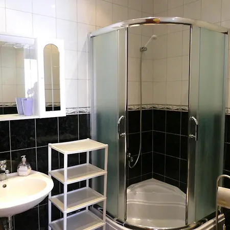 Garni Toni Couette-café 3*