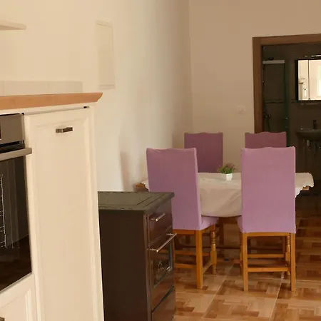 Couette-café Garni Toni 3*