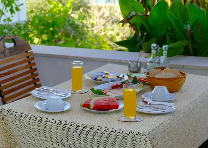 Garni Toni Nocleg ze śniadaniem Supetarska Draga