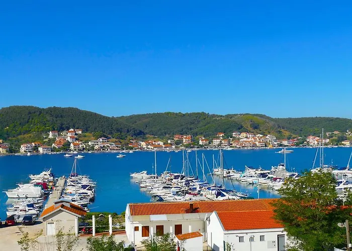 Garni Toni krevet i doručak 3*