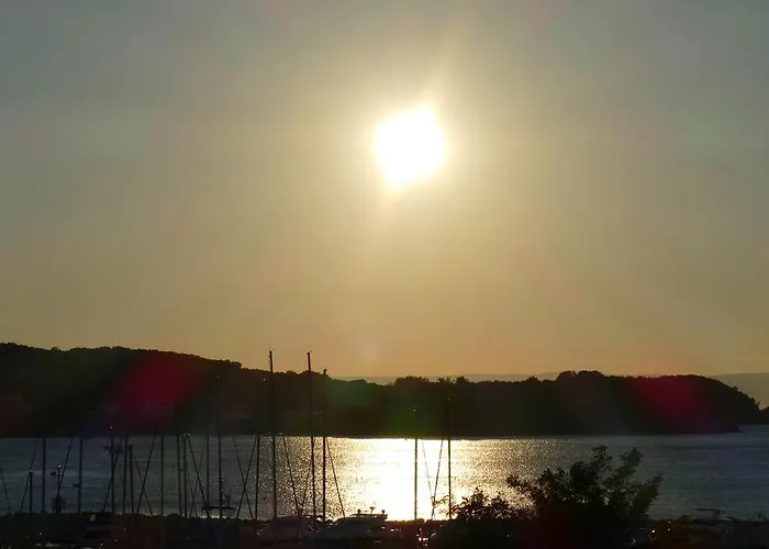 Garni Toni 3* Supetarska Draga