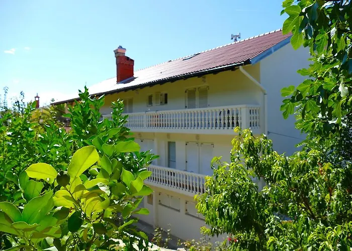 Garni Toni krevet i doručak